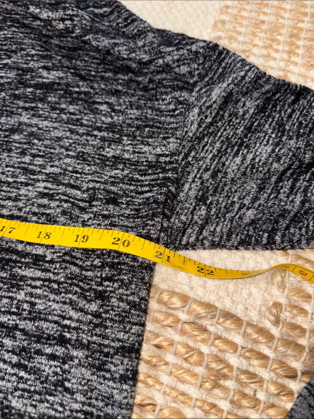 GAP Women's Black & Gray Marled Hooded Pullover size small - Picture 6 of 7
